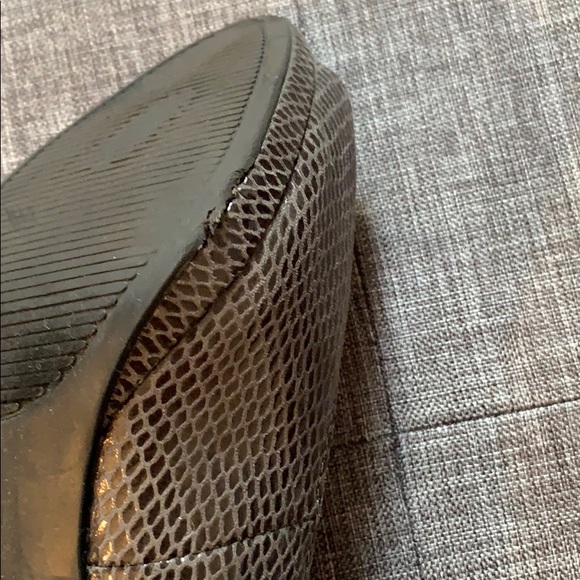 Gunmetal Gray Peep-toe Heels! - Picture 5 of 5